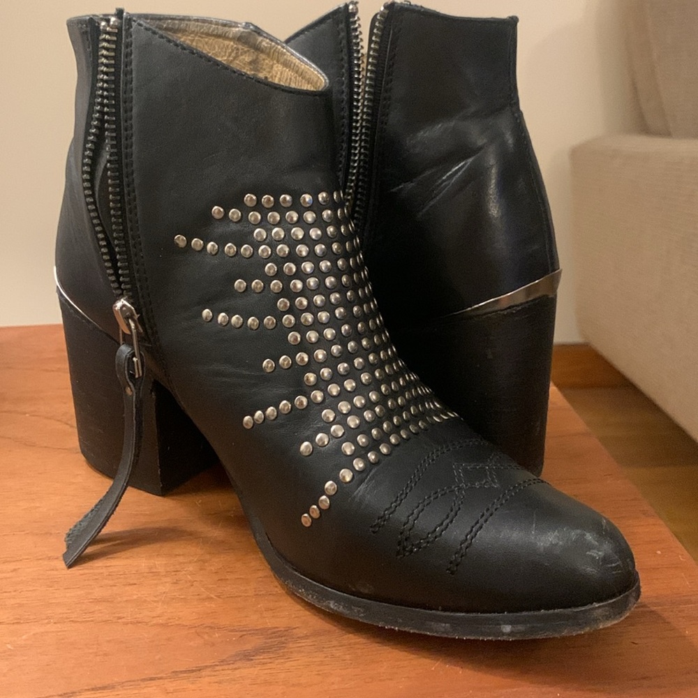 SOLE CHILD BLACK ALL LEATHER ANKLE BOOTIES,MOTO BOOTS,SILVER STUDS,HEEL …